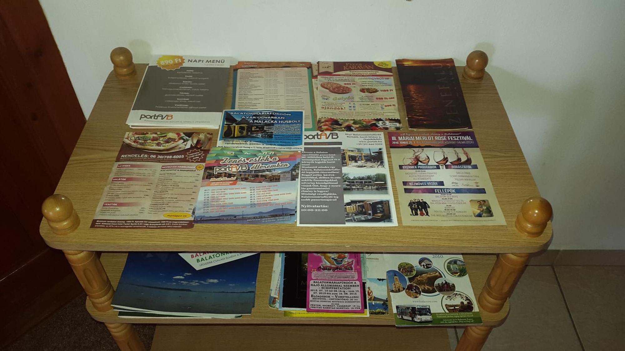 Hajas Familia Kiado Szobak Balatonmáriafürdő Buitenkant foto